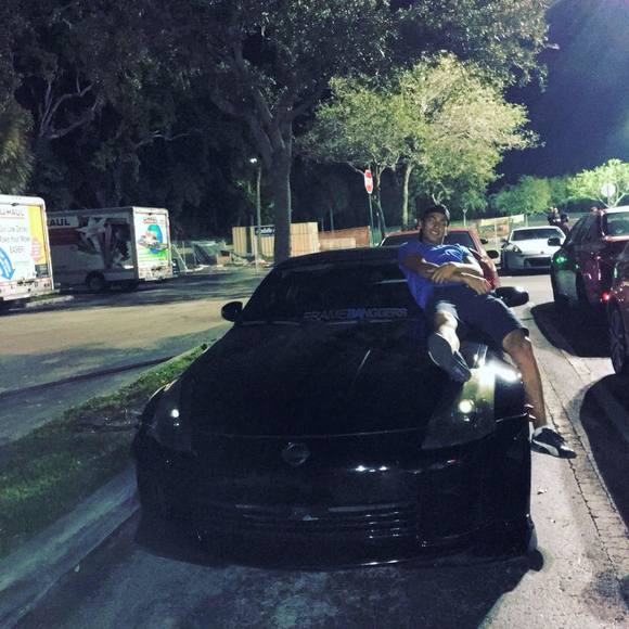 Meet your Posher, Carlos - Picture 1 of 1